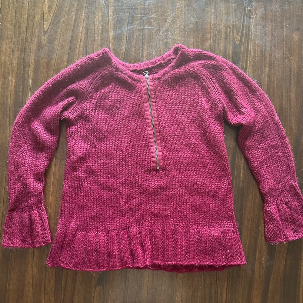 Graham & Spencer Burgundy Cashmere Sweater Sz. S
